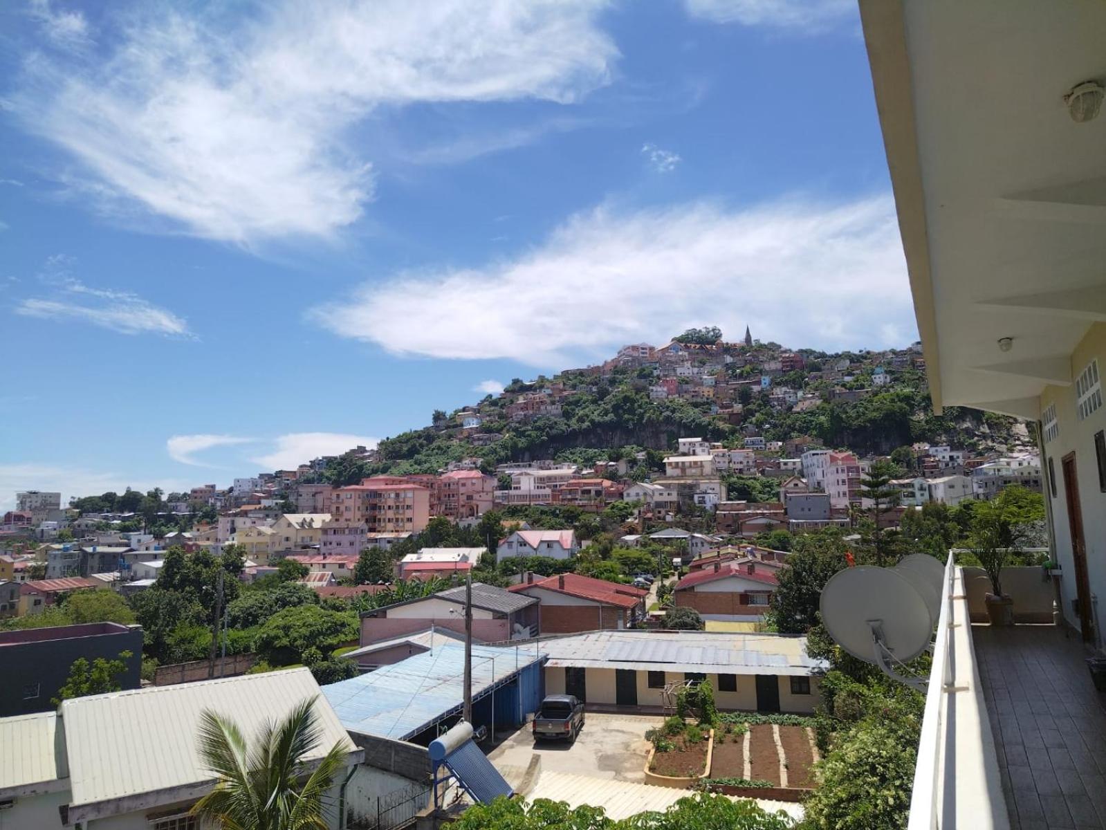 Milestone City Appartements - Avec Restaurant - Sans Coupure D'Electricite - Vues Imprenables Antananarivo Esterno foto